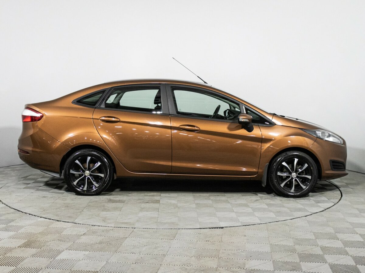 Ford Fiesta 2016 года с пробегом. Фото: #3