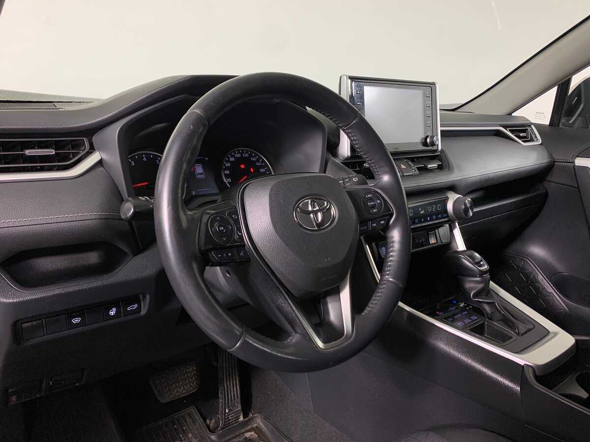 Toyota RAV4 2020 года с пробегом. Фото: #11