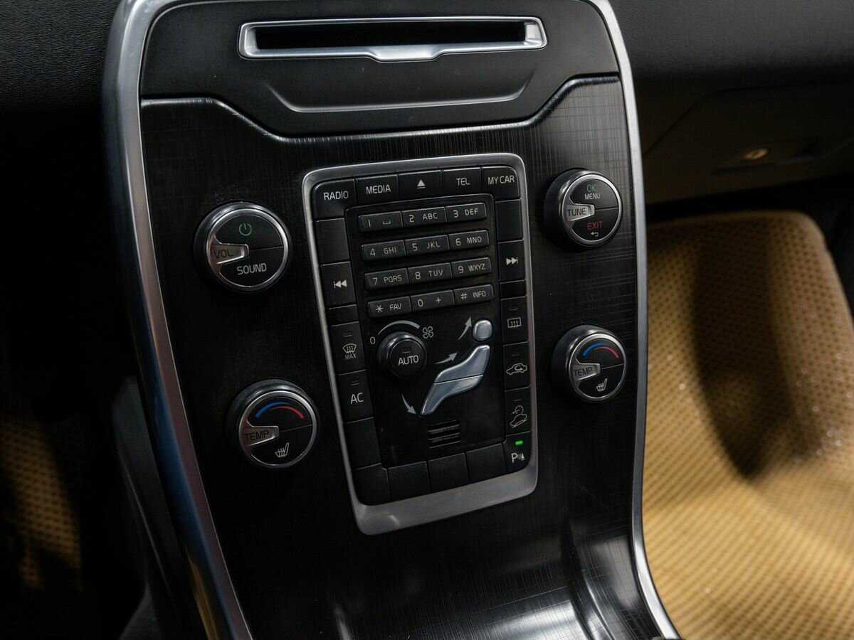 Volvo XC70 2012 года с пробегом. Фото: #16