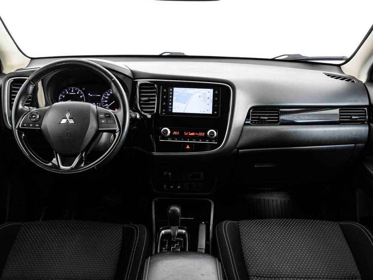Mitsubishi Outlander 2020 года с пробегом. Фото: #7
