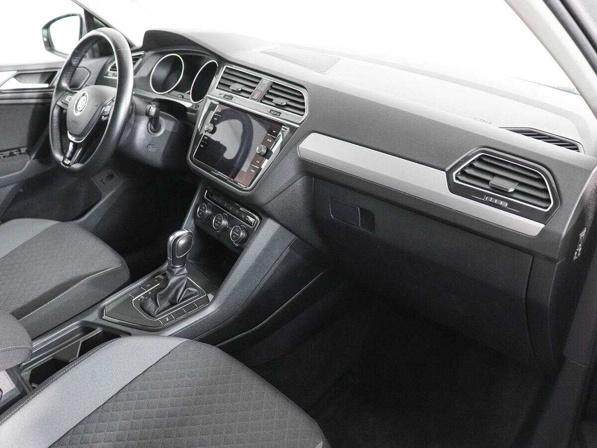 Volkswagen Tiguan 2019 года с пробегом. Фото: #9