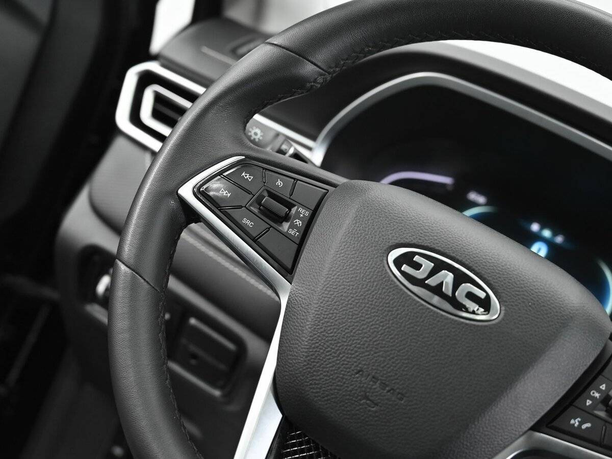 JAC J7 2023 года с пробегом. Фото: #8
