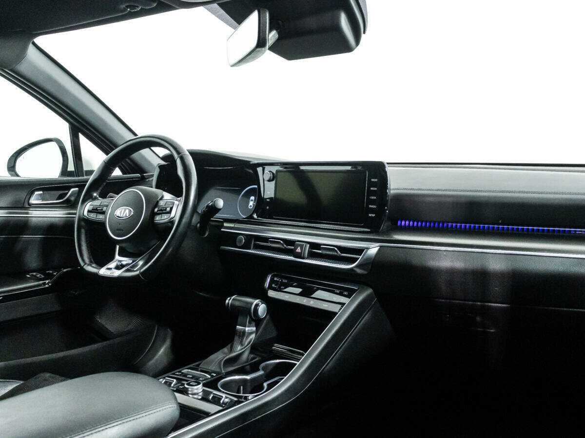Kia K5 2020 года с пробегом. Фото: #8