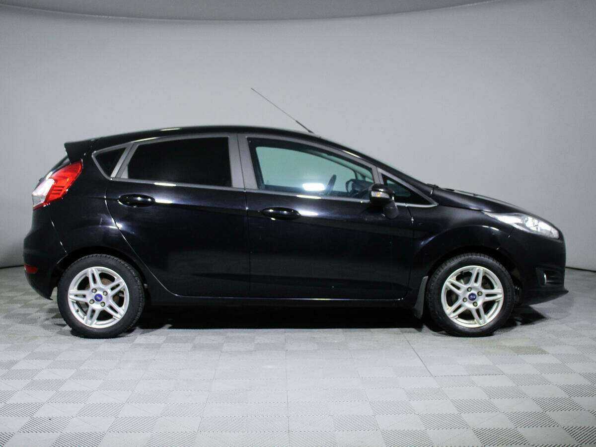 Ford Fiesta 2015 года с пробегом. Фото: #3