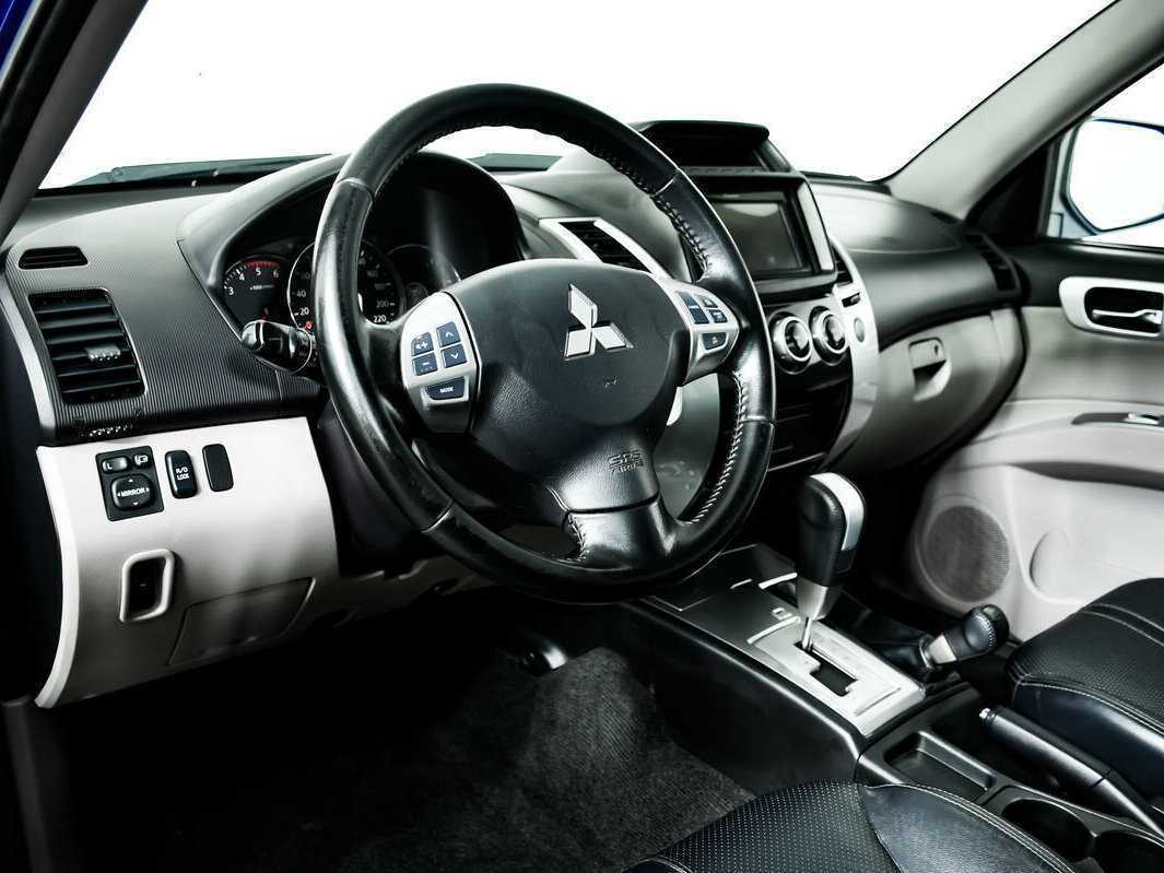 Mitsubishi Pajero Sport 2014 года с пробегом. Фото: #12