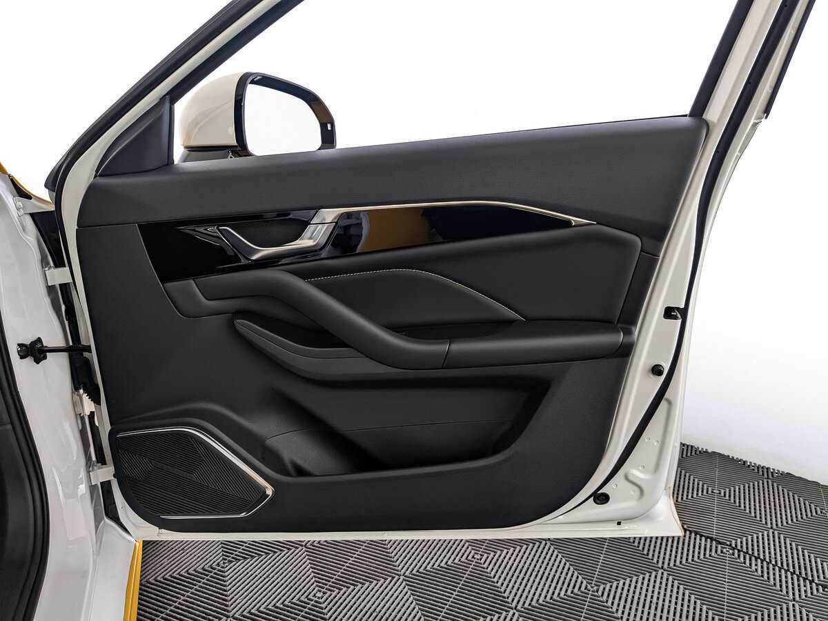 FAW Bestune B70 2023 года с пробегом. Фото: #22