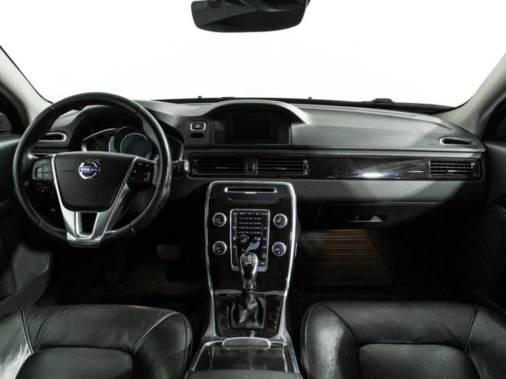 Volvo XC70 2015 года с пробегом. Фото: #12