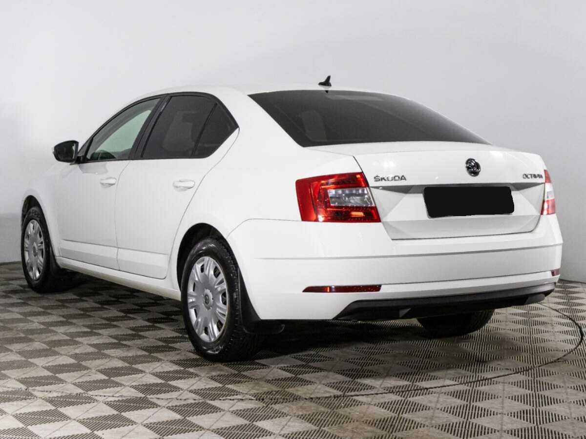 Skoda Octavia 2018 года с пробегом. Фото: #6