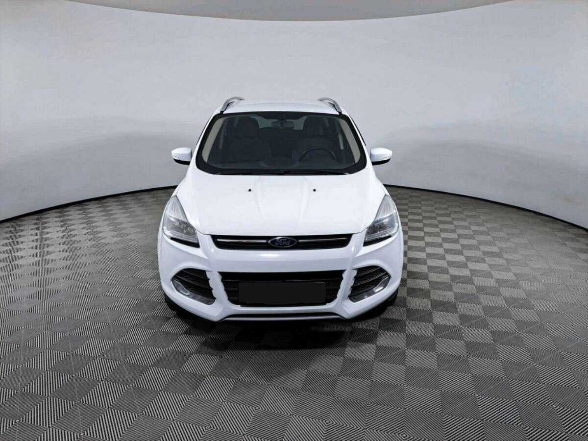 Ford Kuga 2015 года с пробегом. Фото: #1