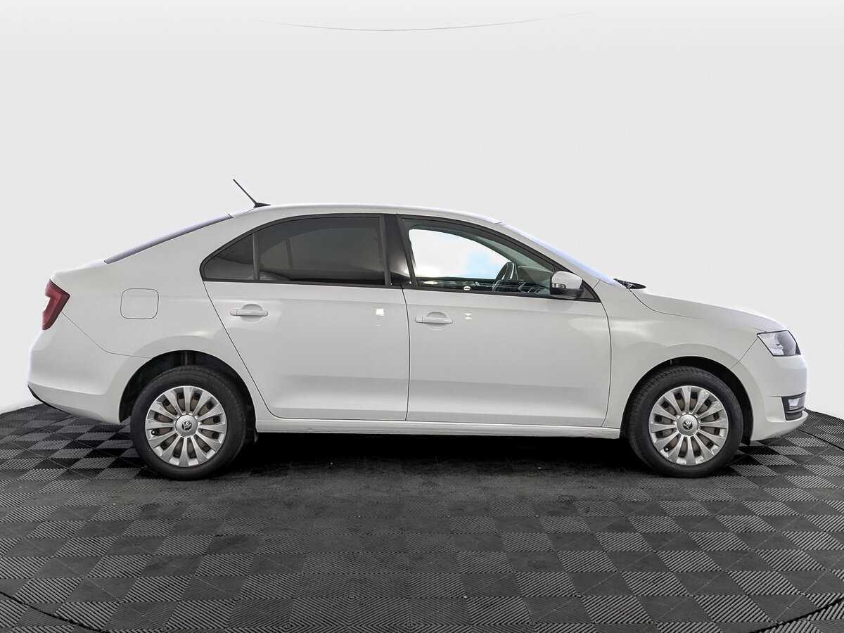 Skoda Rapid 2019 года с пробегом. Фото: #3