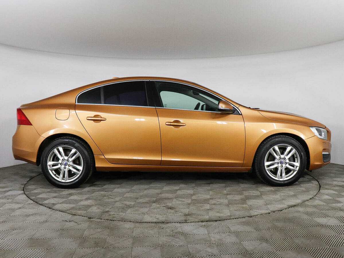Volvo S60 2013 года с пробегом. Фото: #3