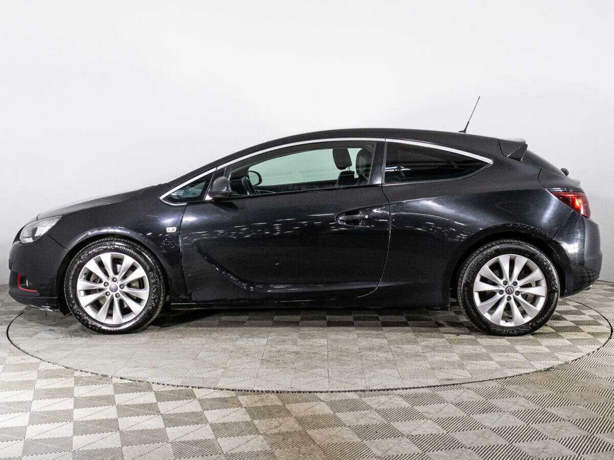 Opel Astra 2012 года с пробегом. Фото: #7