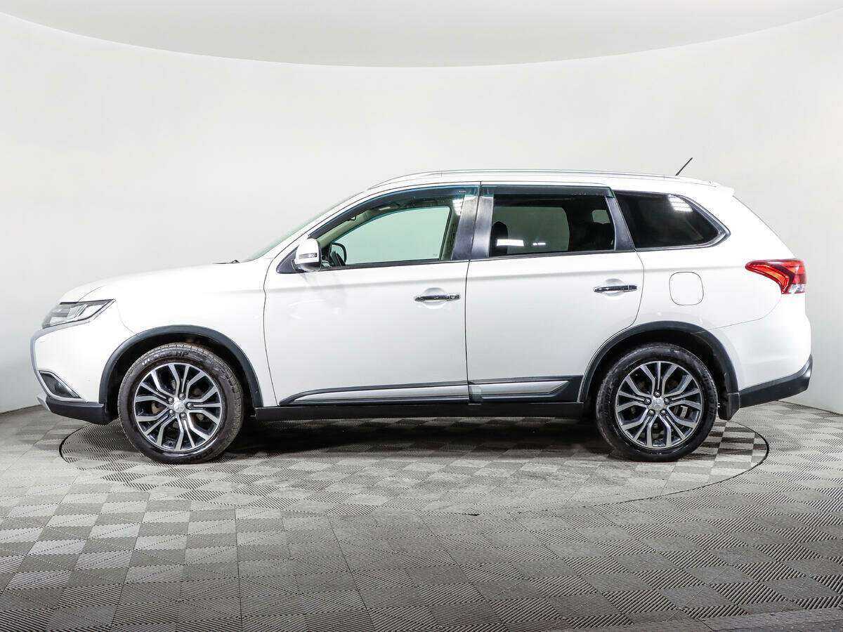 Mitsubishi Outlander 2016 года с пробегом. Фото: #7