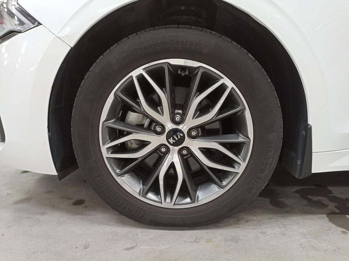 Kia K5 2021 года с пробегом. Фото: #17