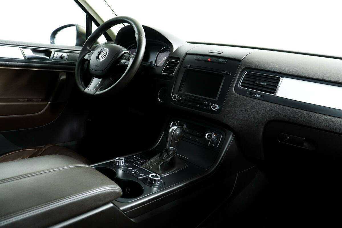 Volkswagen Touareg 2012 года с пробегом. Фото: #8