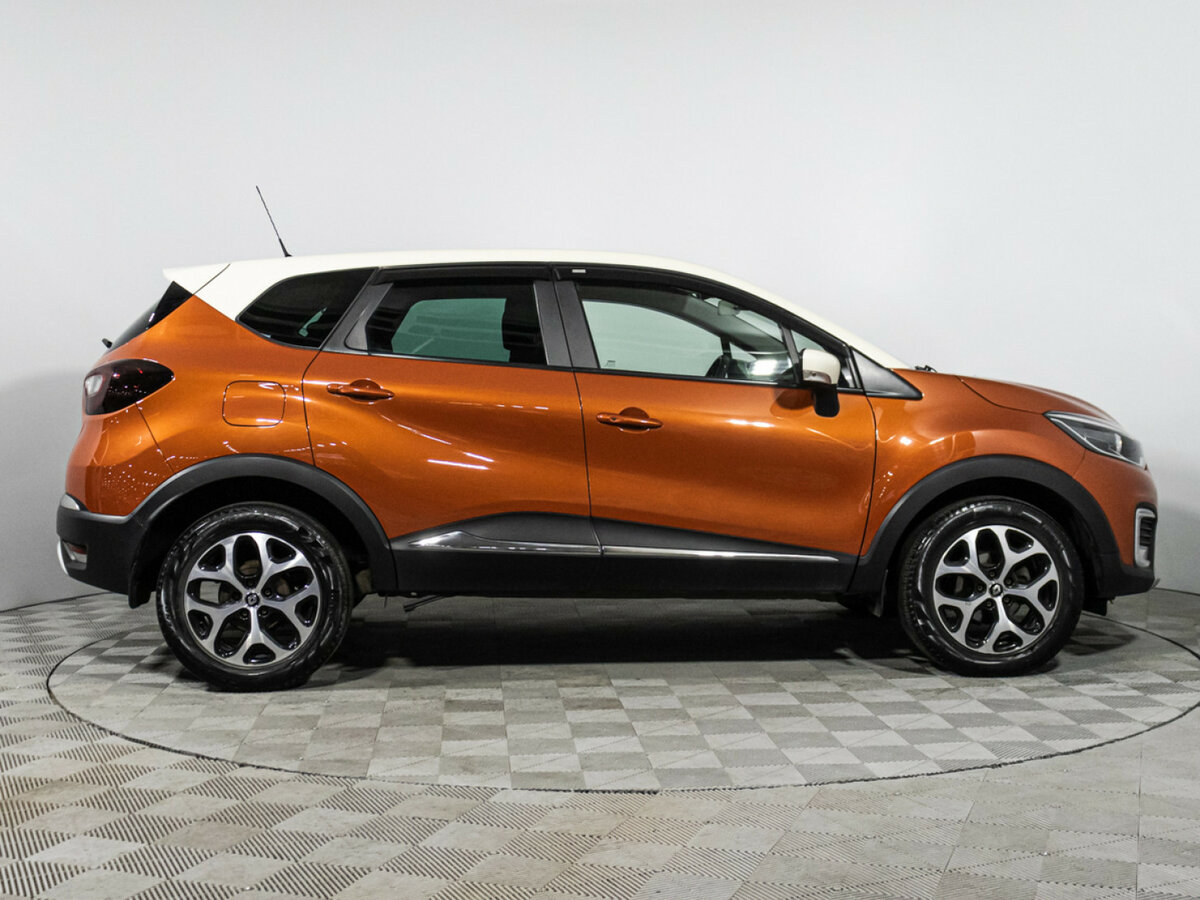 Renault Kaptur 2017 года с пробегом. Фото: #3