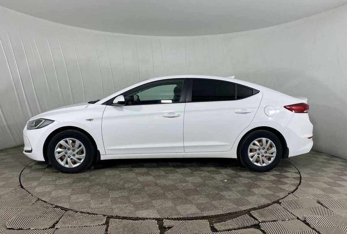 Hyundai Elantra 2017 года с пробегом. Фото: #7