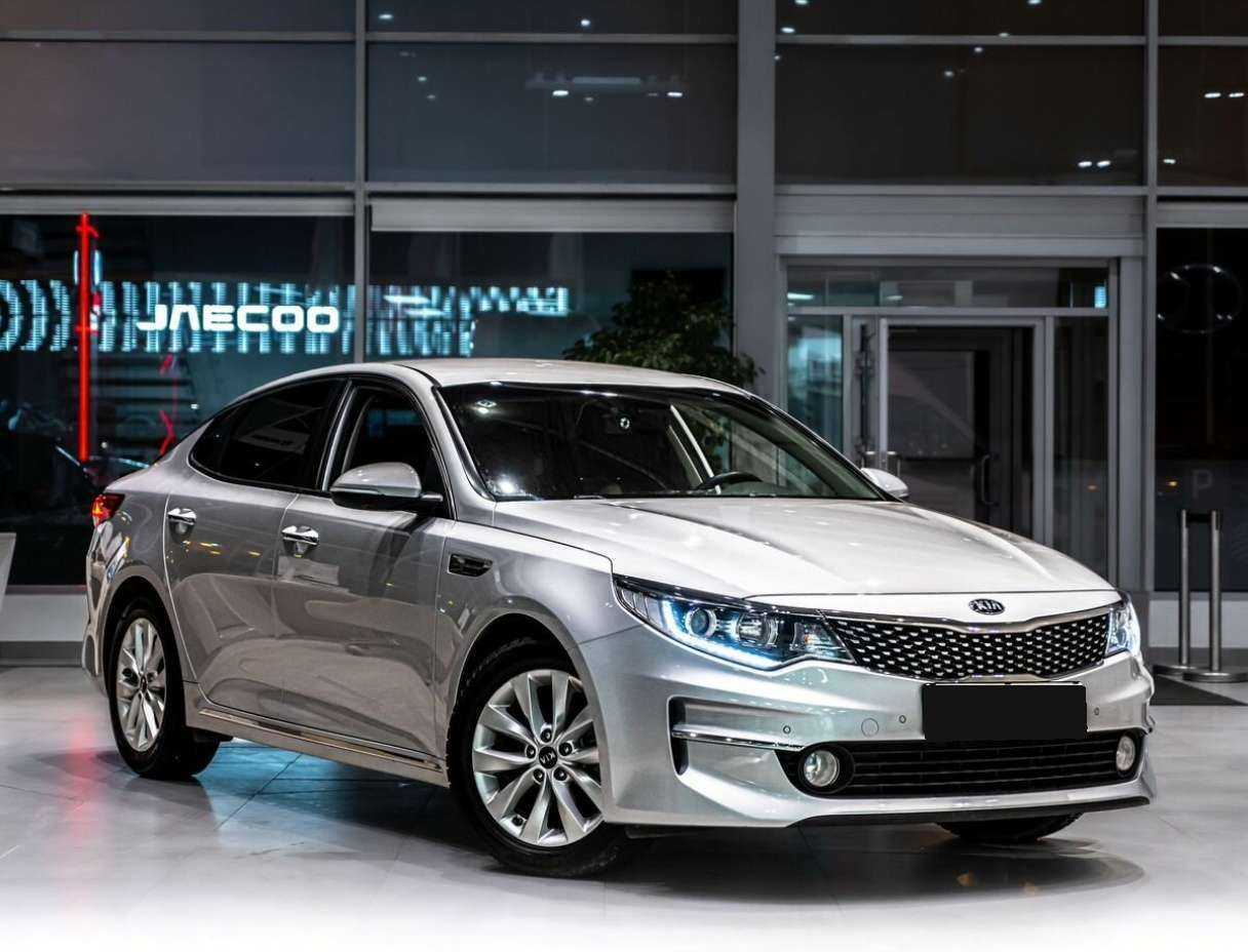 Kia K5 2017 года с пробегом. Фото: #1