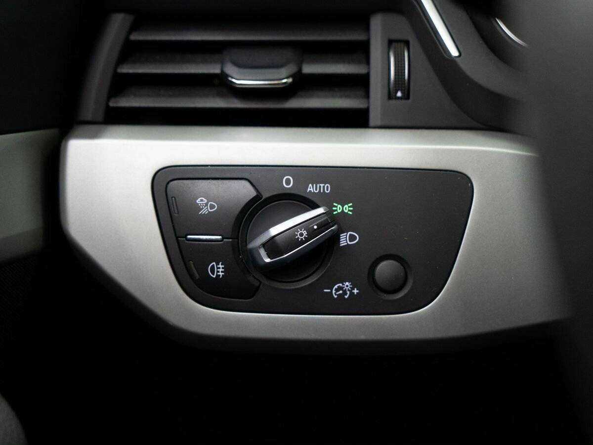 Audi A4 2019 года с пробегом. Фото: #15