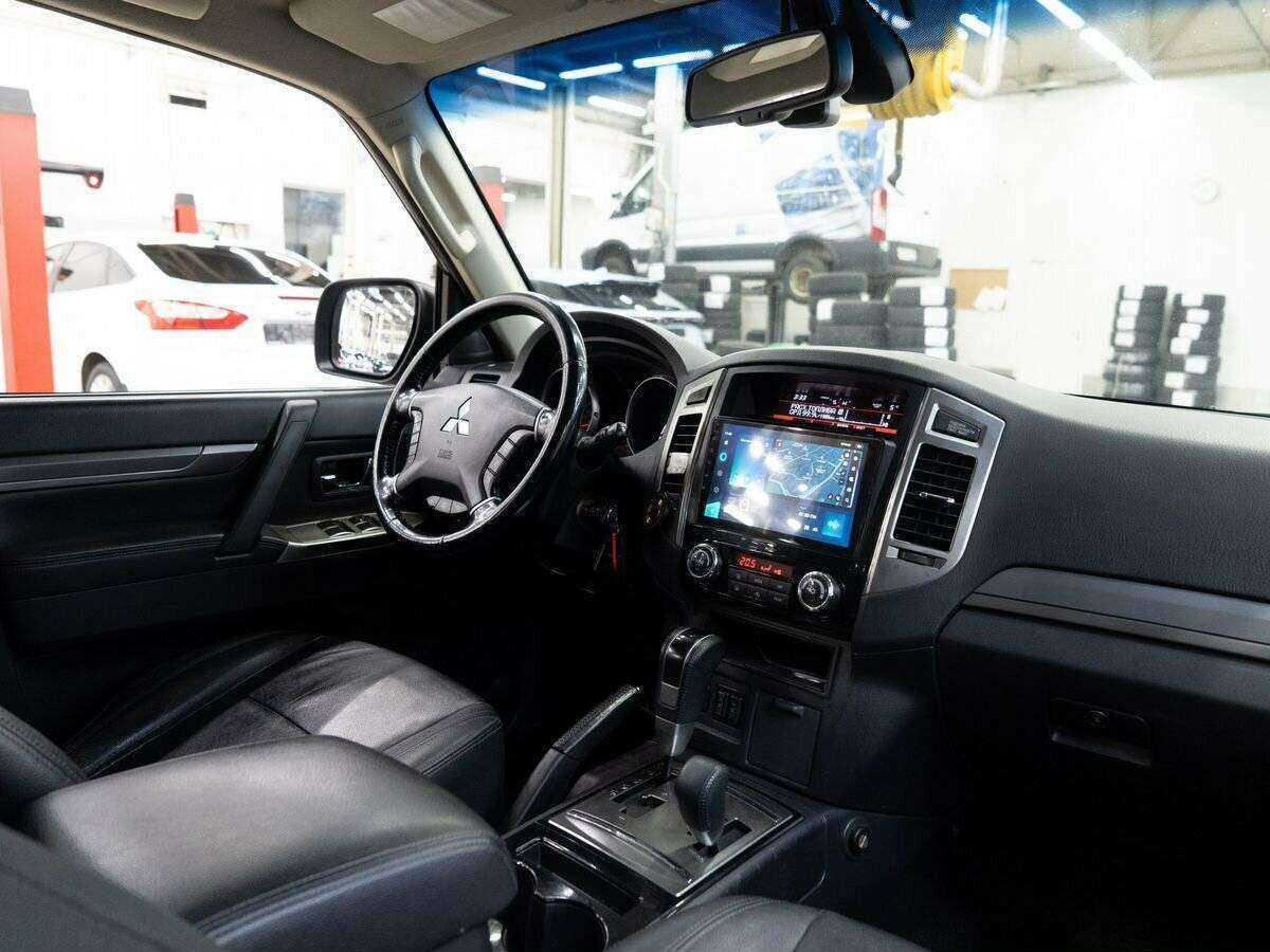 Mitsubishi Pajero 2014 года с пробегом. Фото: #15