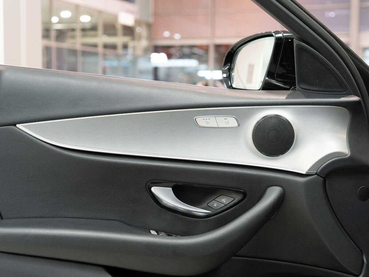 Mercedes-Benz E-Класс 2017 года с пробегом. Фото: #16