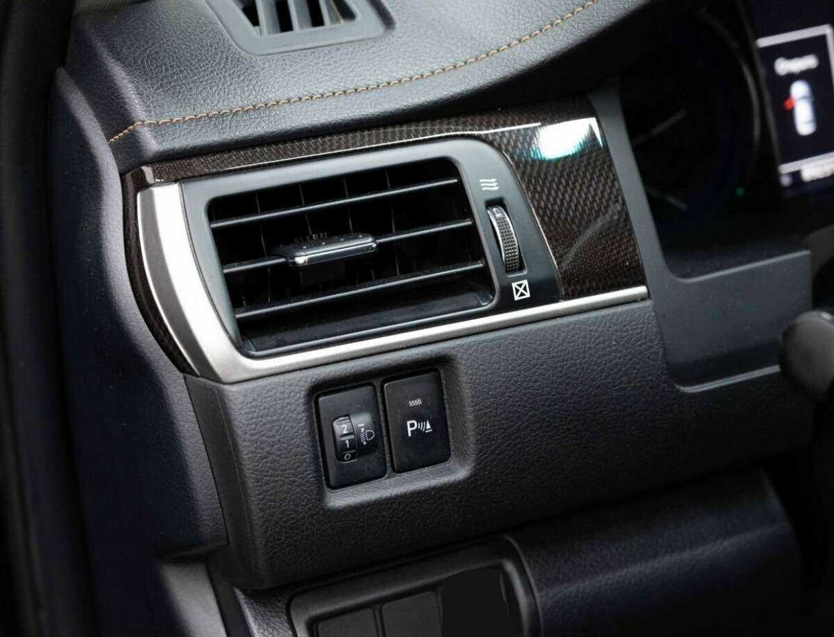 Toyota Camry 2018 года с пробегом. Фото: #19