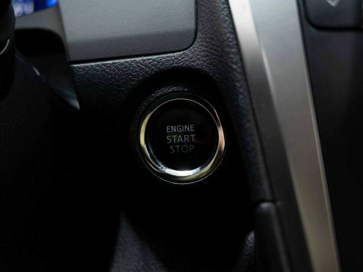 Toyota Camry 2018 года с пробегом. Фото: #21