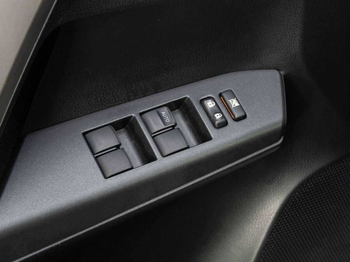 Toyota RAV4 2018 года с пробегом. Фото: #19