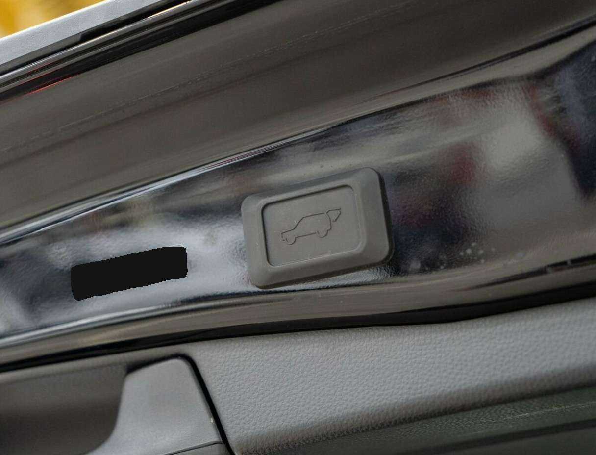 Toyota RAV4 2019 года с пробегом. Фото: #7