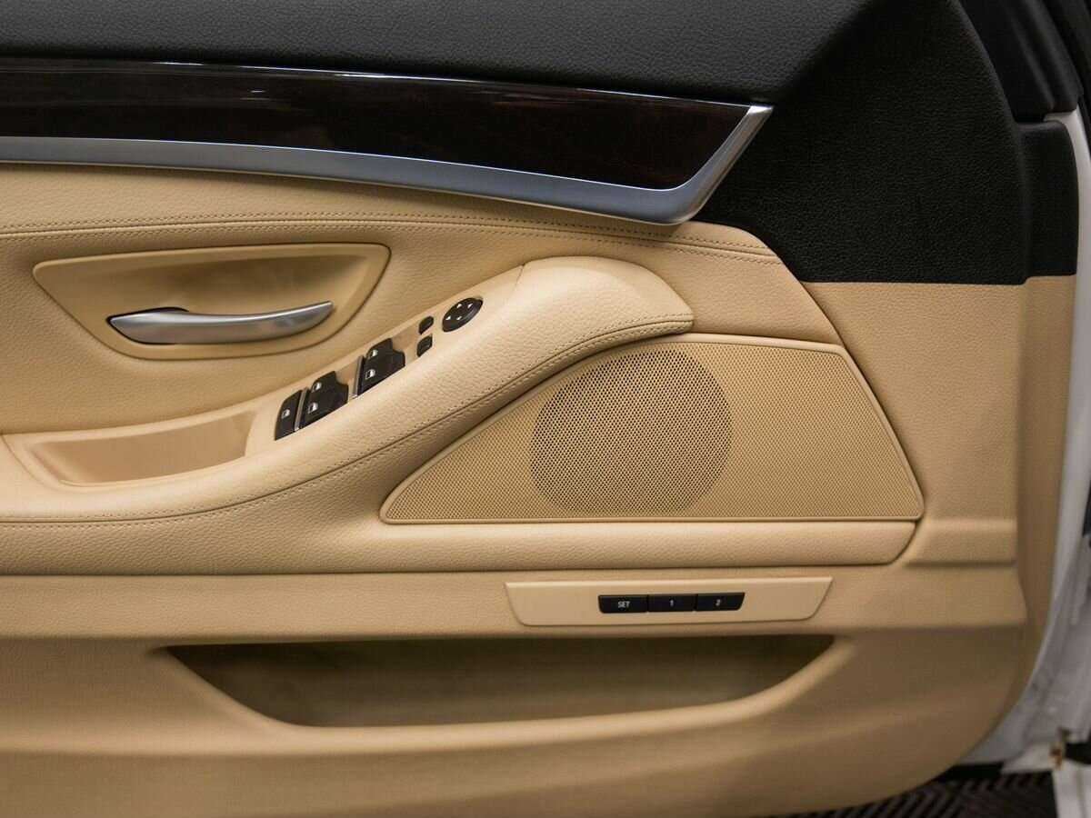 BMW 5 серии 2015 года с пробегом. Фото: #13