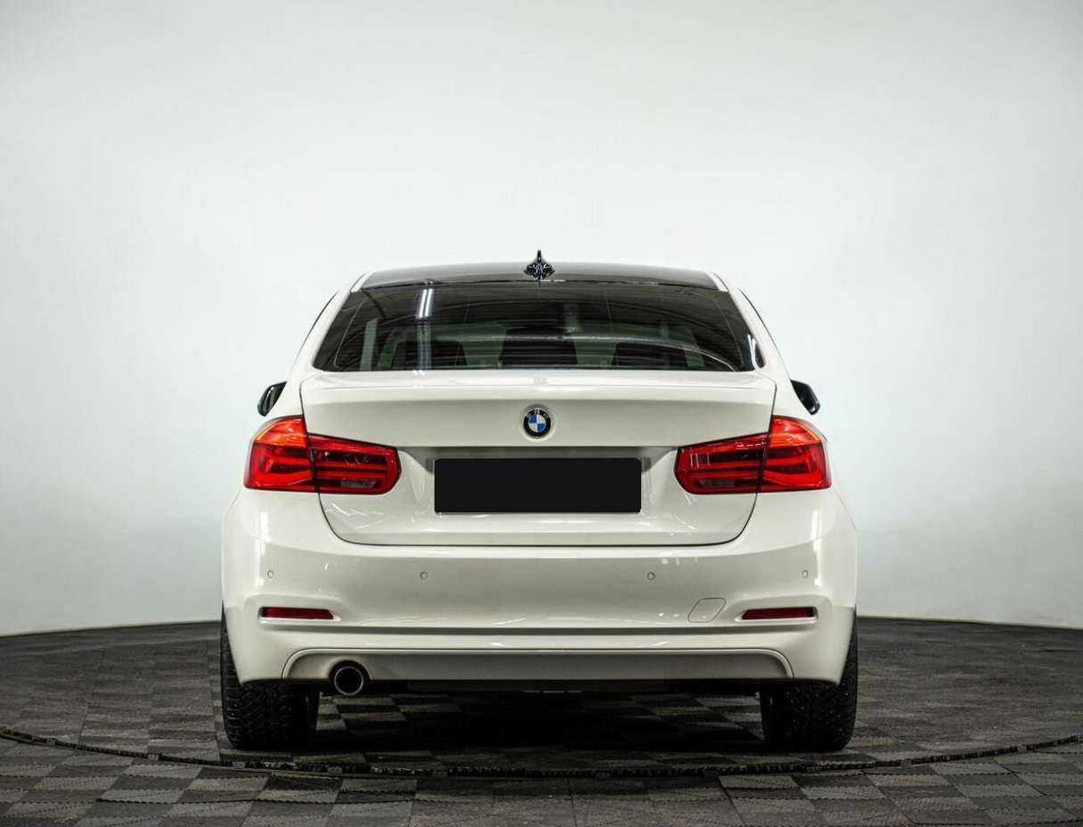 BMW 3 серии 2016 года с пробегом. Фото: #4