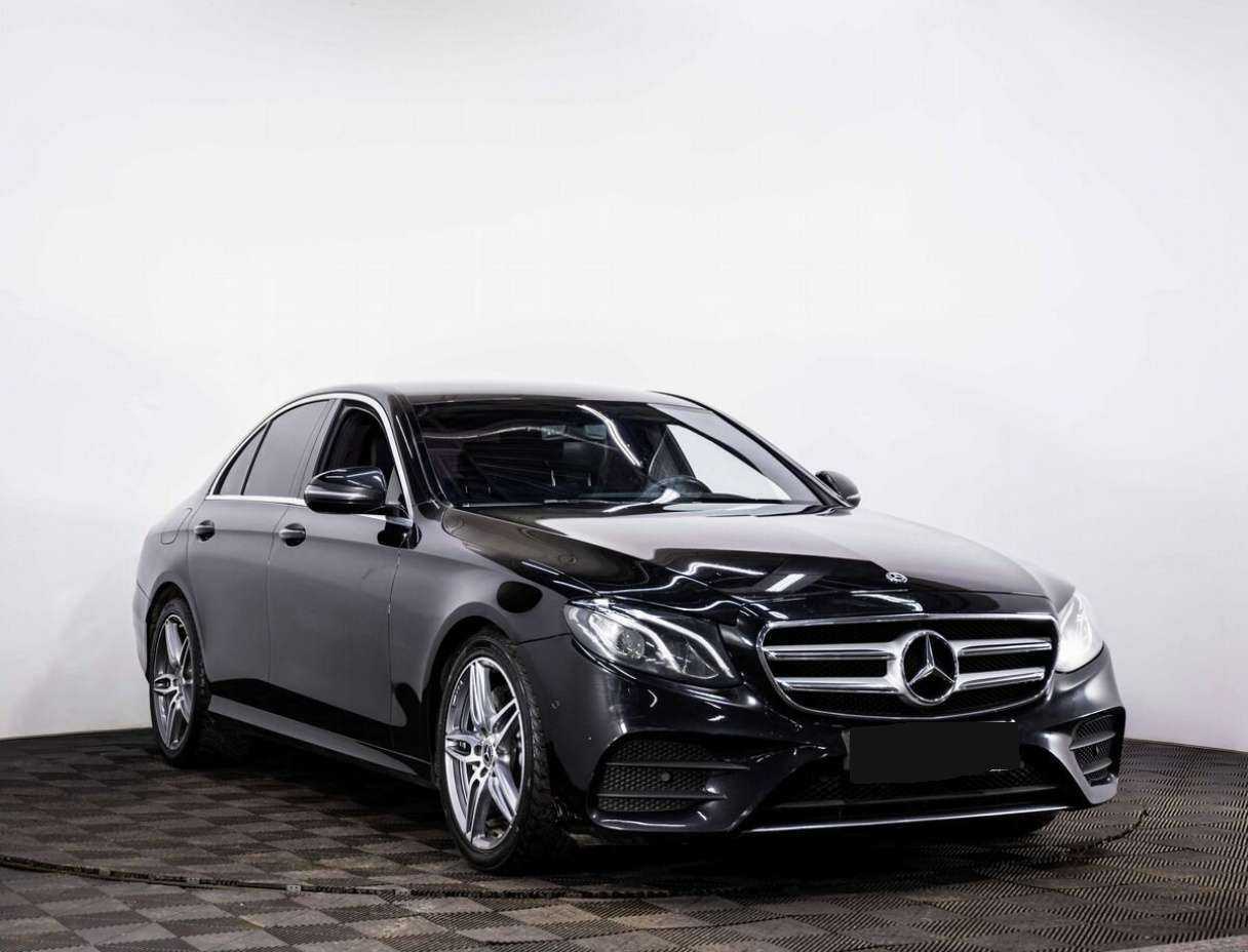 Mercedes-Benz E-Класс 2017 года с пробегом. Фото: #2