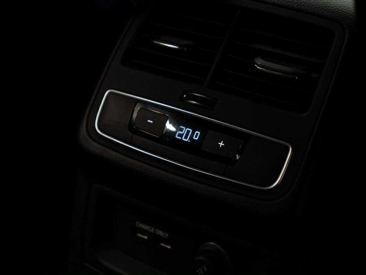 Audi A4 2020 года с пробегом. Фото: #19