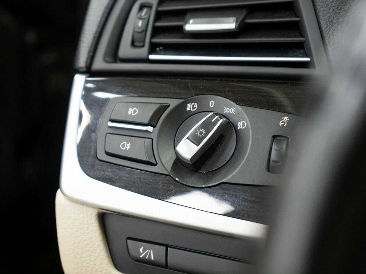 BMW 5 серии 2012 года с пробегом. Фото: #16