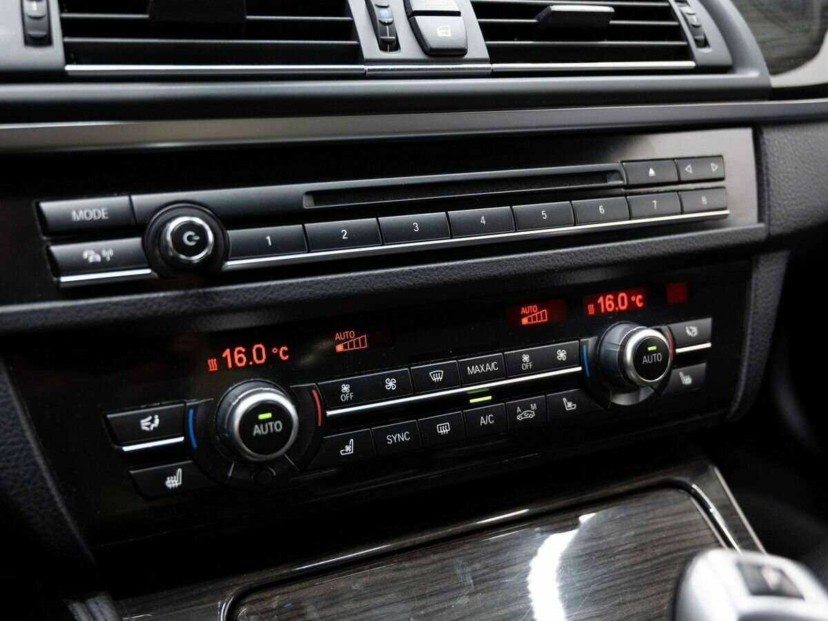 BMW 5 серии 2016 года с пробегом. Фото: #18
