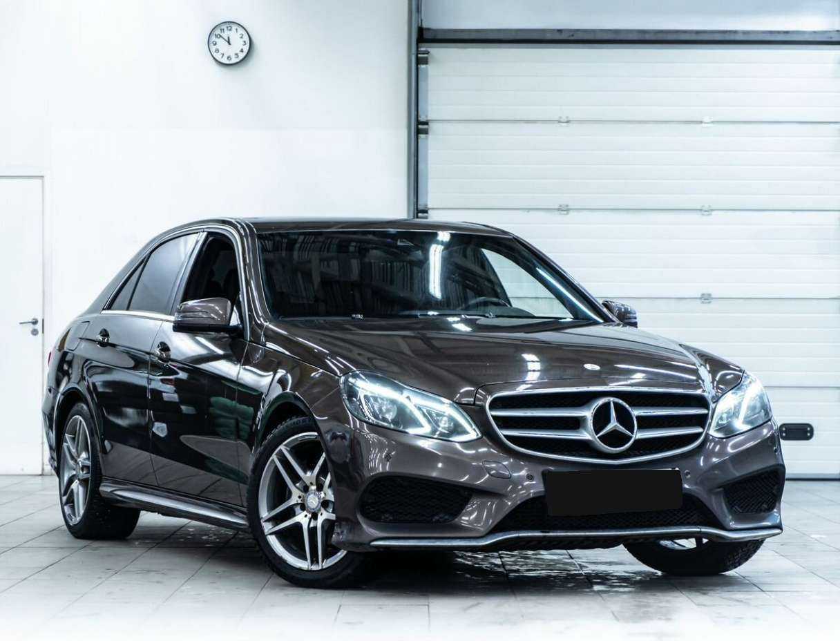 Mercedes-Benz E-Класс 2013 года с пробегом. Фото: #1