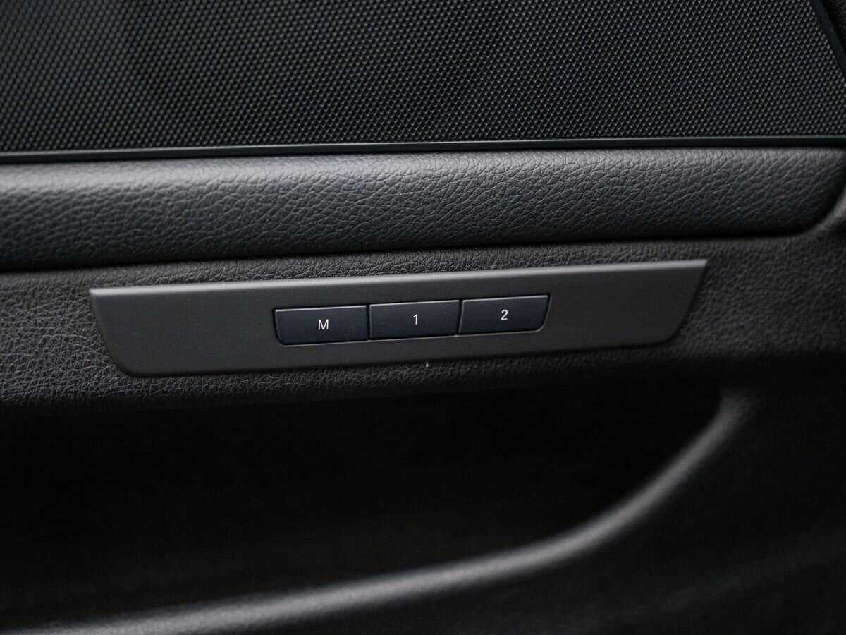 BMW 5 серии 2013 года с пробегом. Фото: #11