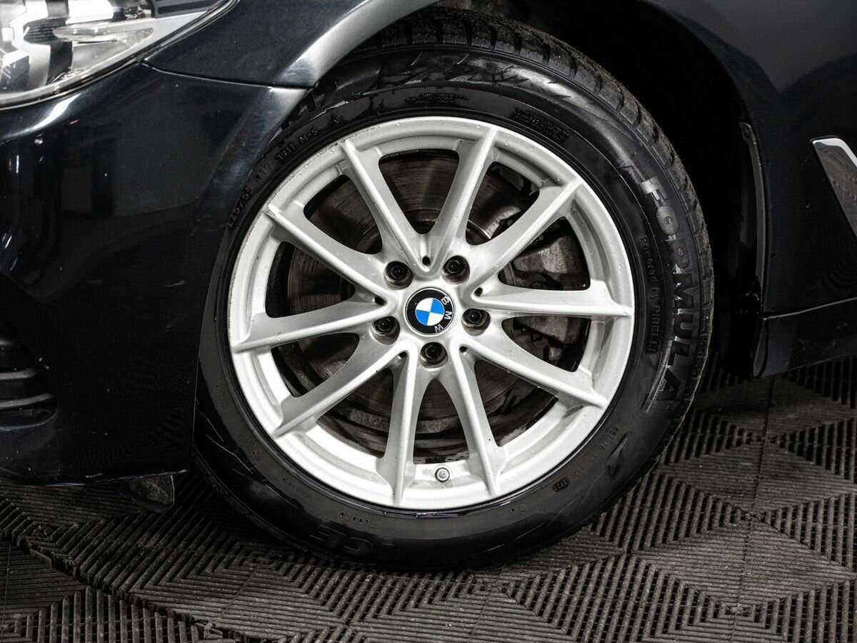 BMW 5 серии 2018 года с пробегом. Фото: #6