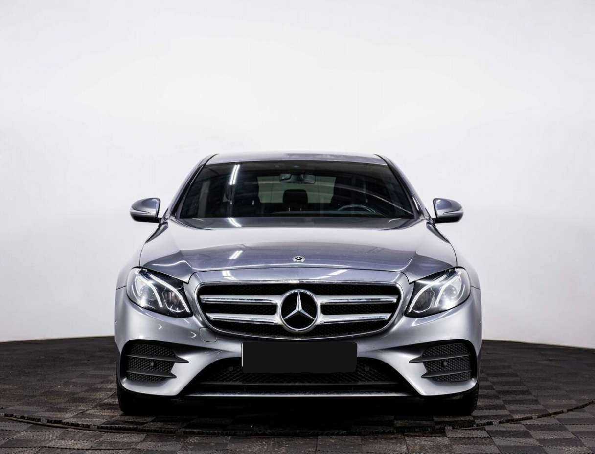 Mercedes-Benz E-Класс 2018 года с пробегом. Фото: #1