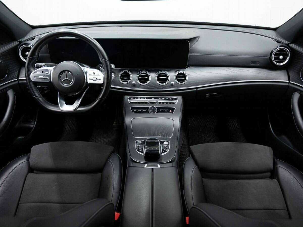 Mercedes-Benz E-Класс 2018 года с пробегом. Фото: #14