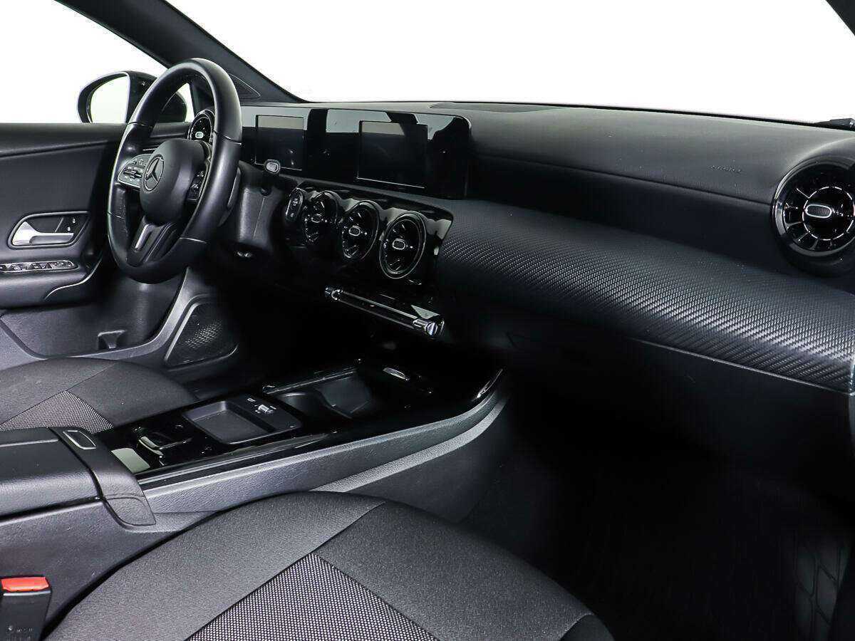 Mercedes-Benz A-Класс 2019 года с пробегом. Фото: #9
