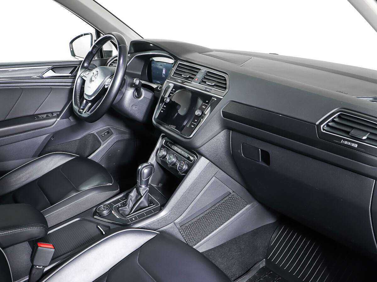Volkswagen Tiguan 2018 года с пробегом. Фото: #8