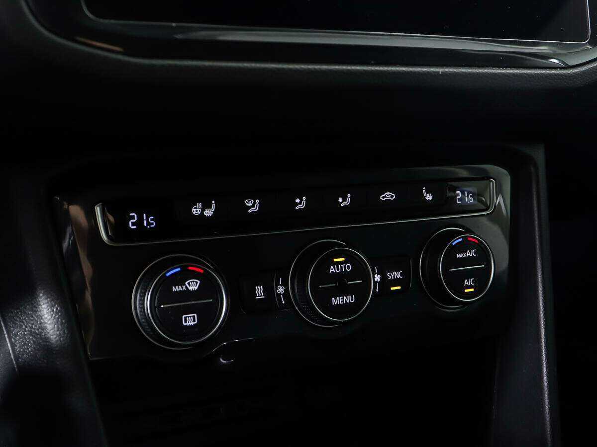 Volkswagen Tiguan 2018 года с пробегом. Фото: #18
