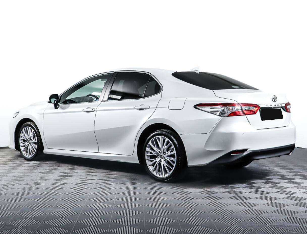 Toyota Camry 2020 года с пробегом. Фото: #6