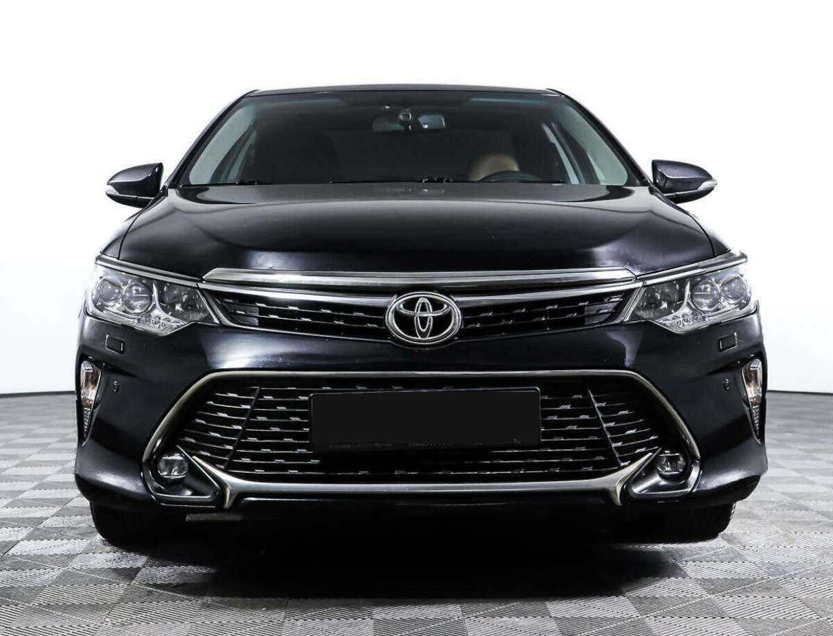 Toyota Camry 2017 года с пробегом. Фото: #1