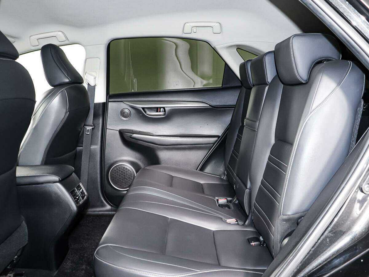 Lexus NX 2015 года с пробегом. Фото: #9