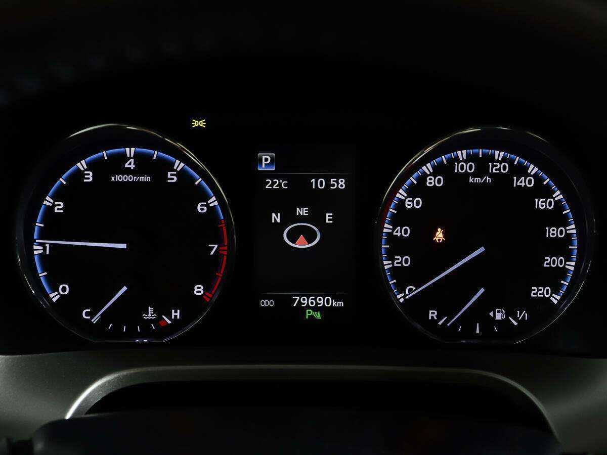 Toyota RAV4 2018 года с пробегом. Фото: #12