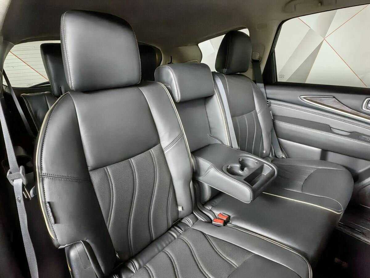 Infiniti QX60 2018 года с пробегом. Фото: #11