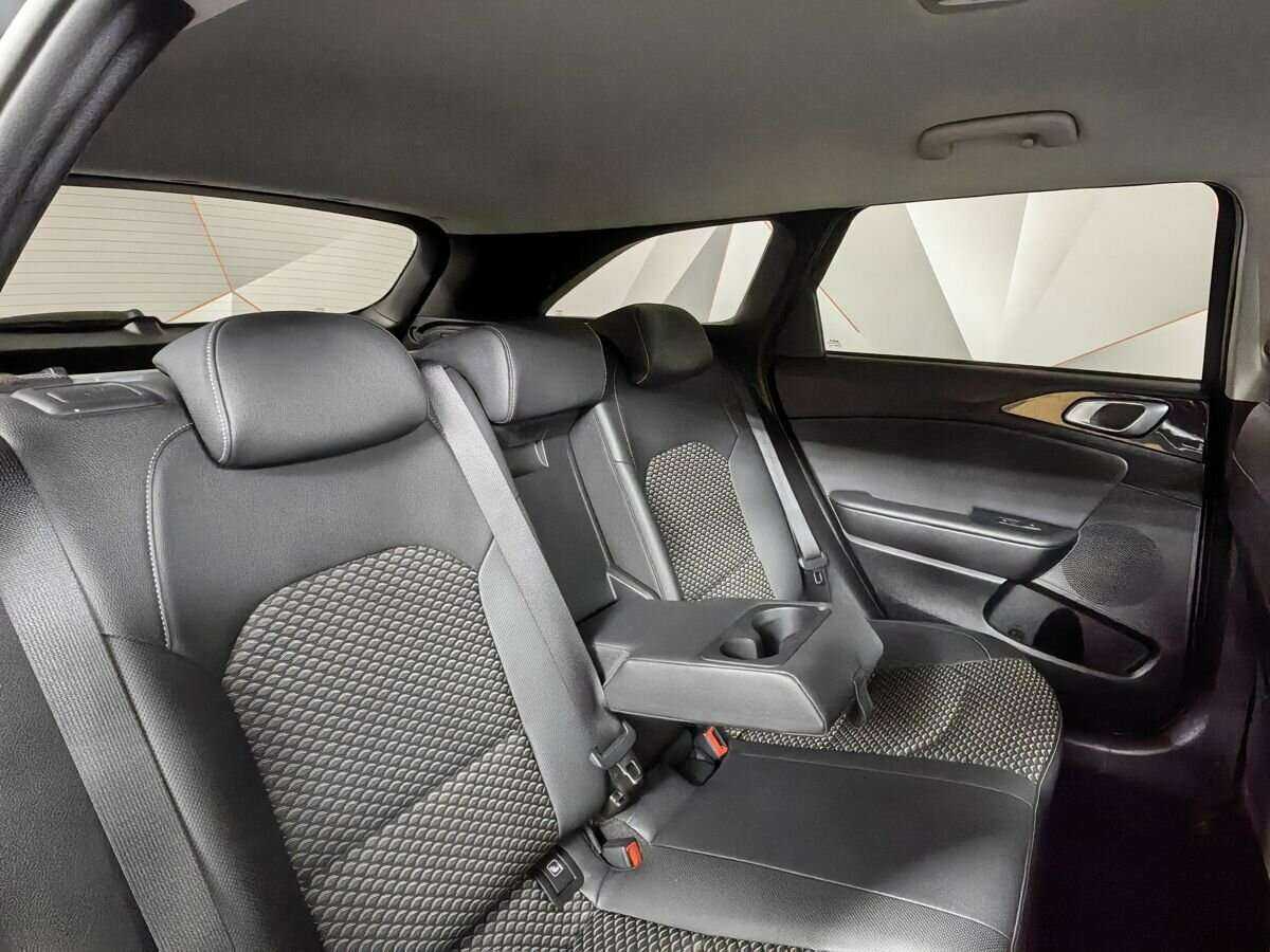 Kia Ceed 2022 года с пробегом. Фото: #12