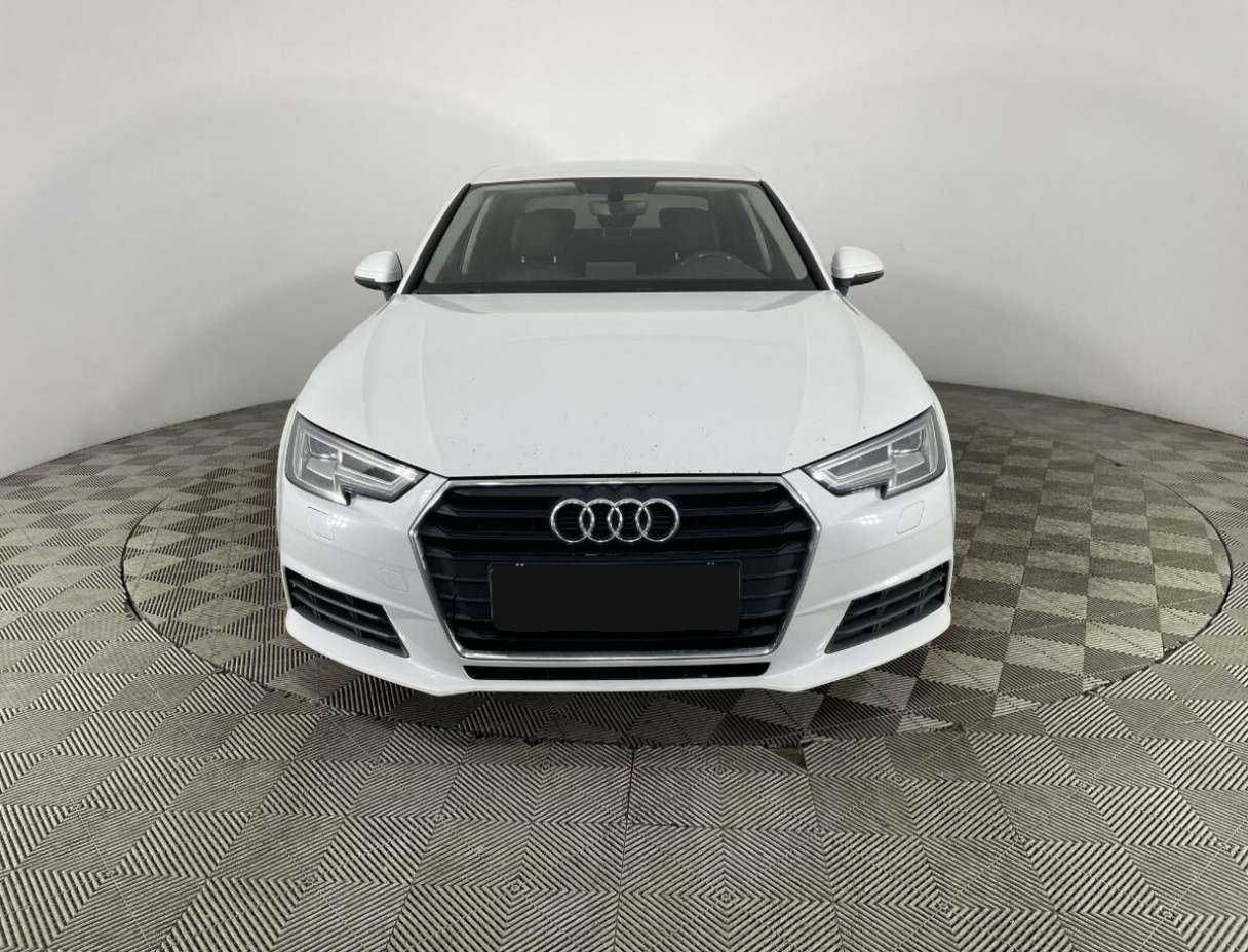Audi A4 2018 года с пробегом. Фото: #1